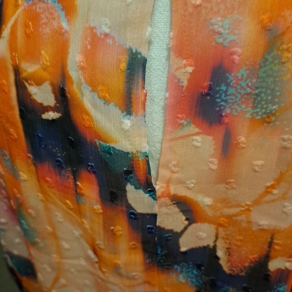 NWT Torrid Plus Size Chiffon Clip Dot Blouse Size 0 - Picture 5 of 10